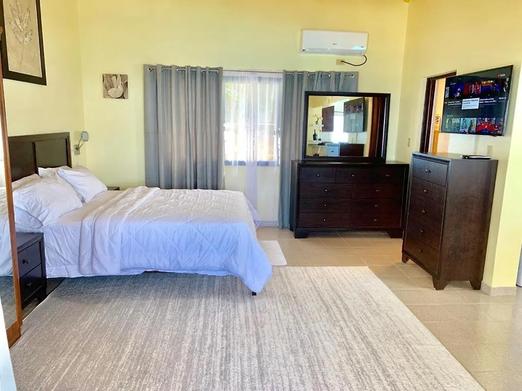 Apartment Pelican Ocean View Condominium. Simpson Bay
